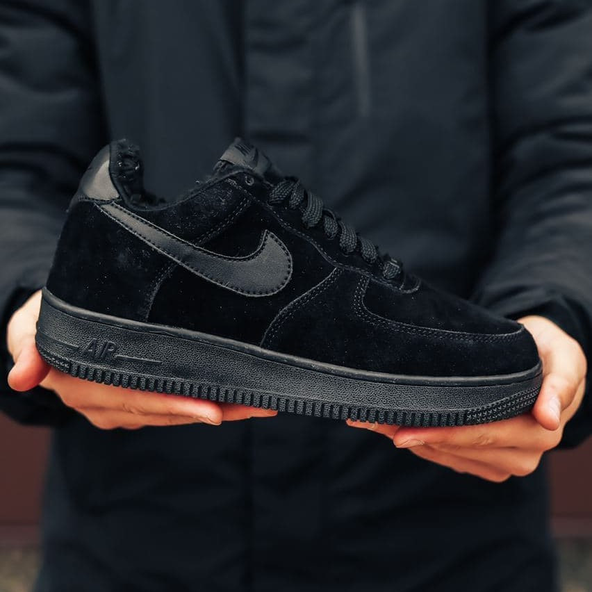 

Мужские зимние кроссовки Nike Air Force Black / Найк Аир Форс Черные 42, Черный