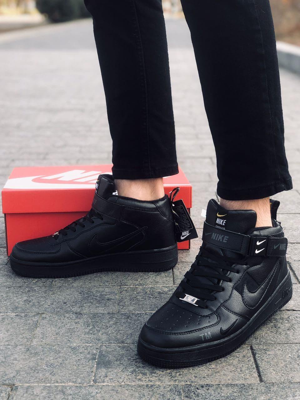 

Мужские зимние кроссовки Nike Air Force Black / Найк Аир Форс Черные, Черный