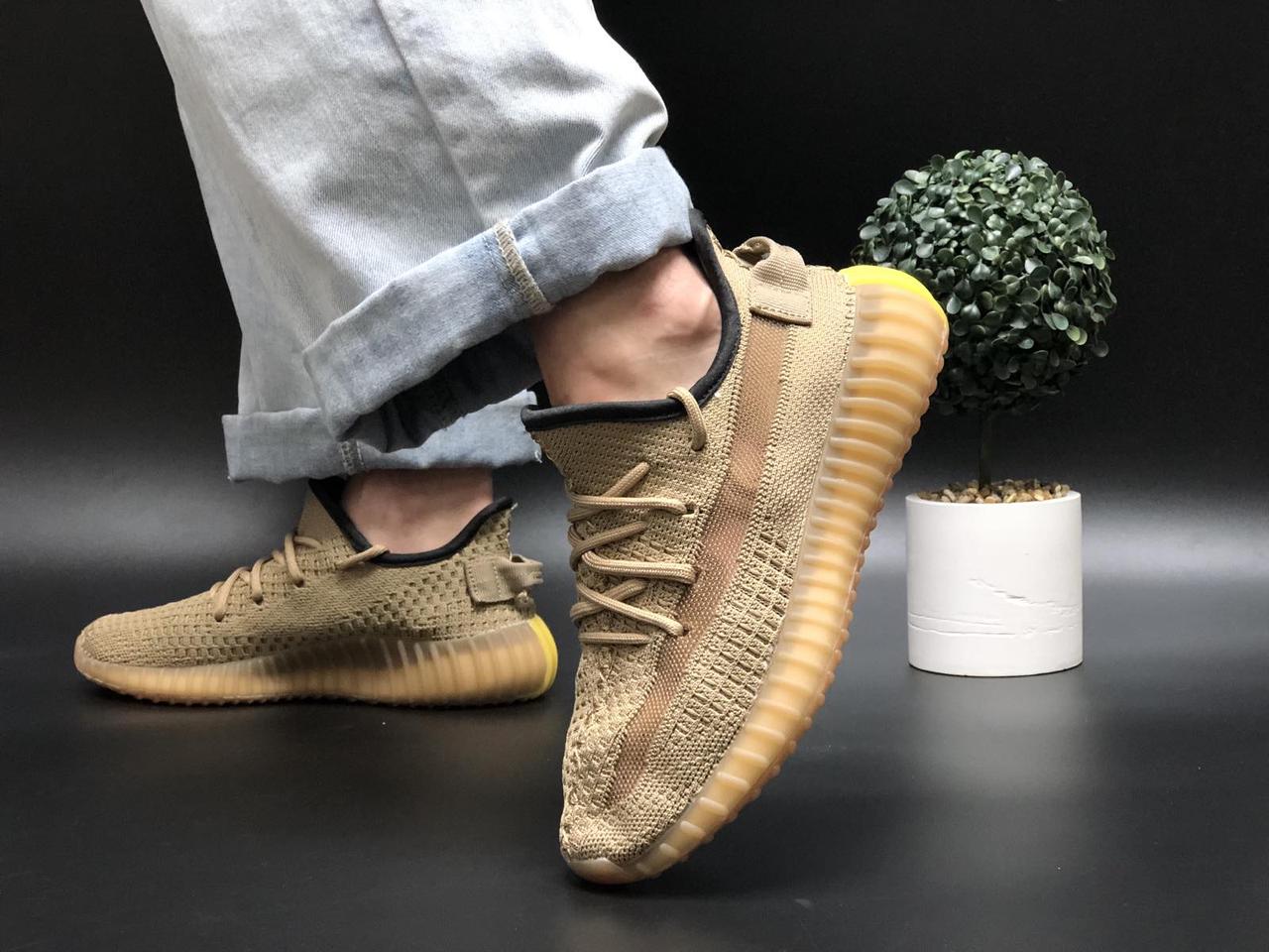 

Кроссы для мужчин и женщин светло коричневые Adidas Yeezy 350 Grey. Унисекс кроссовки Адидас Изи 350 бежевые, Бежевый