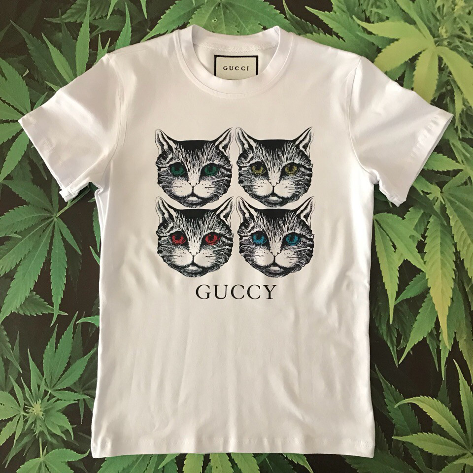 

Белая футболка Gucci 4 cats . Ориг бирка. Люкс