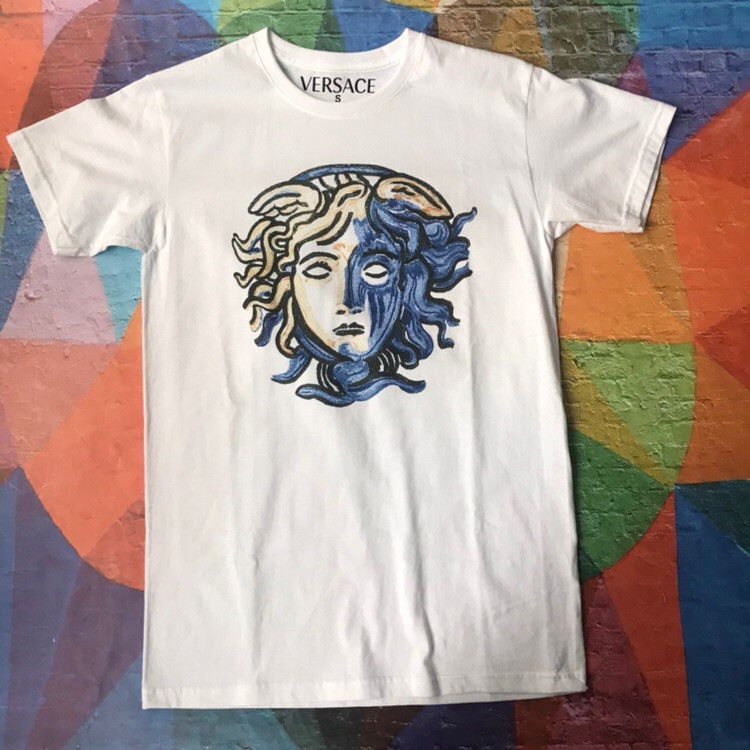 

Белая футболка Versace Prrint-Art • Бирки ориг • Качество топ