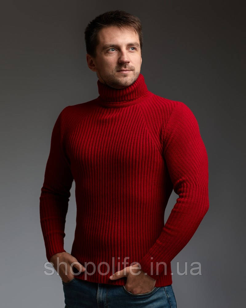 

Теплый мужской гольф красный