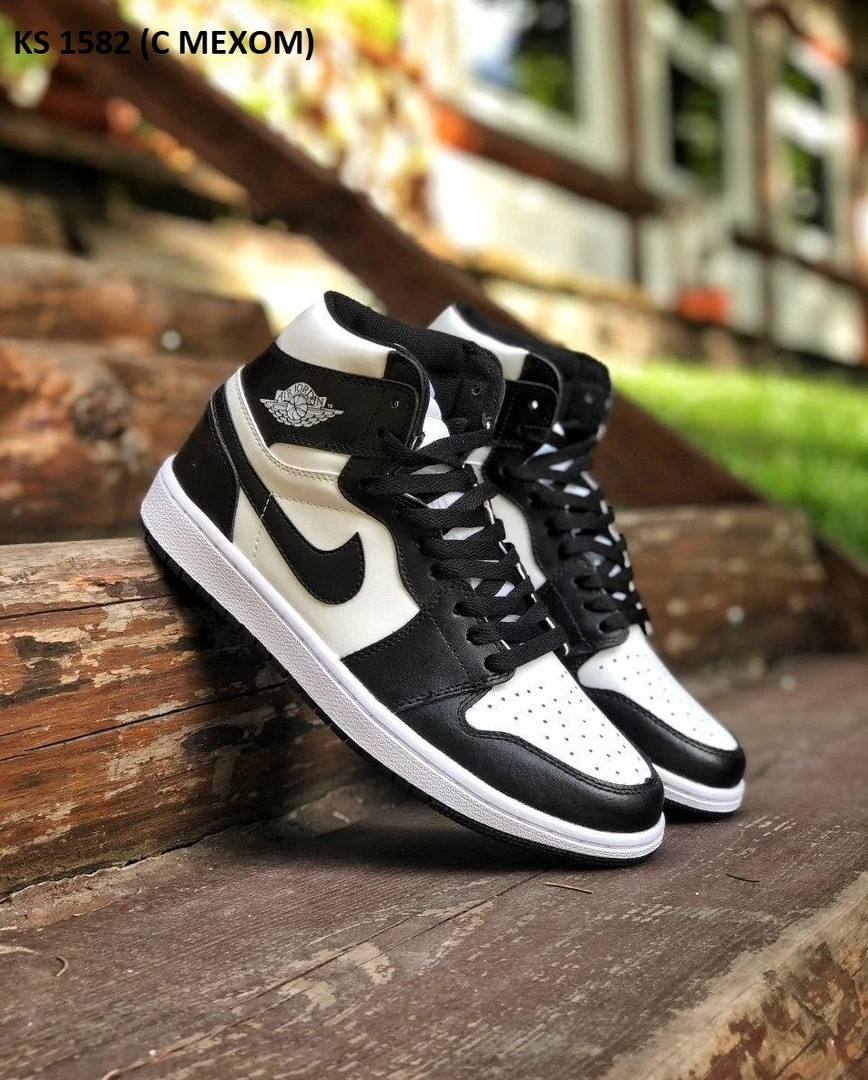 

Мужские зимние кроссовки Nike Air Jordan 1 Retro High (черно-белые) KS 1582 44, Черно-белый