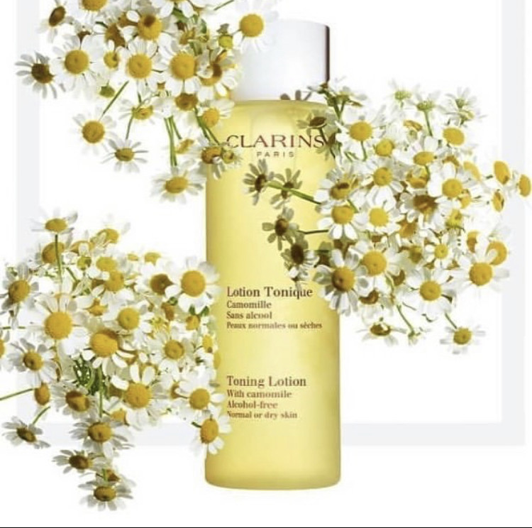 

Тоник для лица Clarins toning lotion with camomile для сухой и нормальной кожи 200 ml