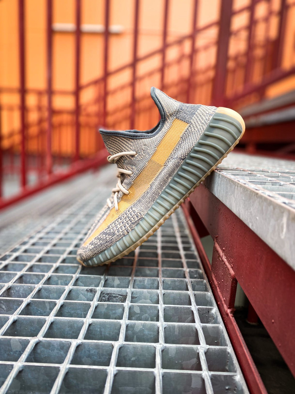 

Кроссовки Adidas Yeezy Boost 350 V2 "ISRAFIL"