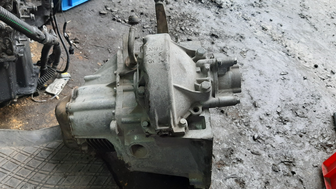 

КПП Peugeot Пежо 206 2.0HDI 20DM18