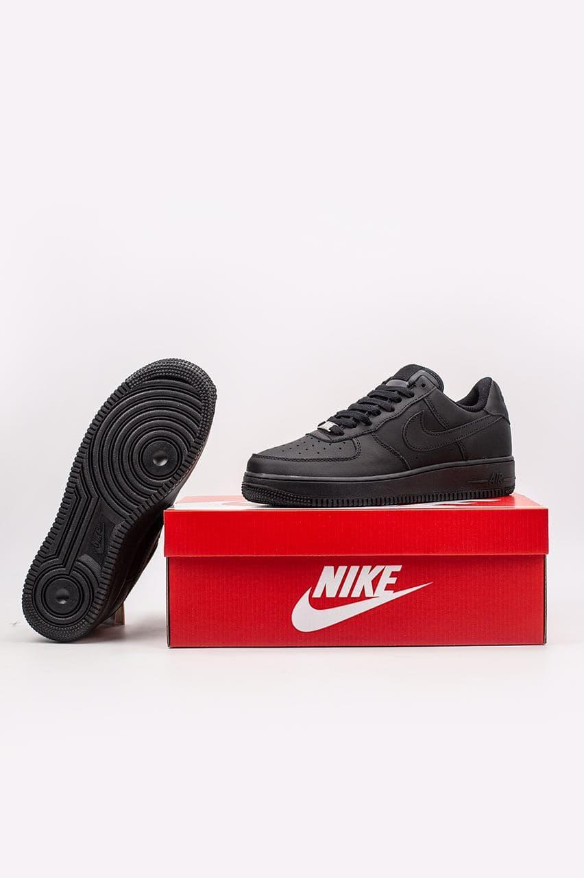 

Обувь унисекс Nike Air Force 1 07 black. Кроссы для парней и девушек Найк Аир Форс черного цвета., Черный