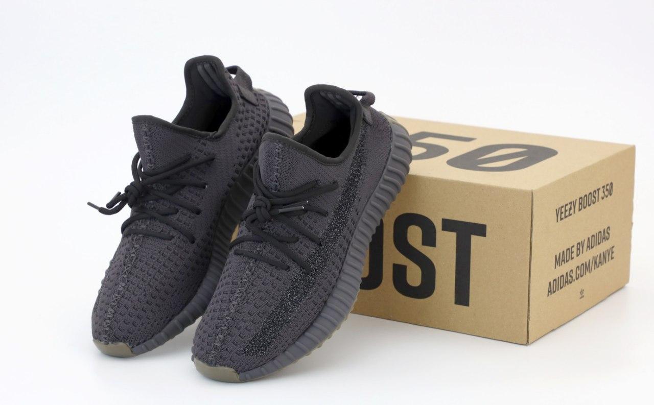 

Мужские кроссовки Adidas Yeezy Boost 350 V2 Black / Адидас Изи Буст 350 в2 Черные, Черный