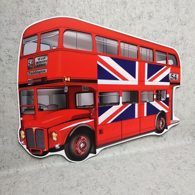 Британський автобус. Настінна декорація