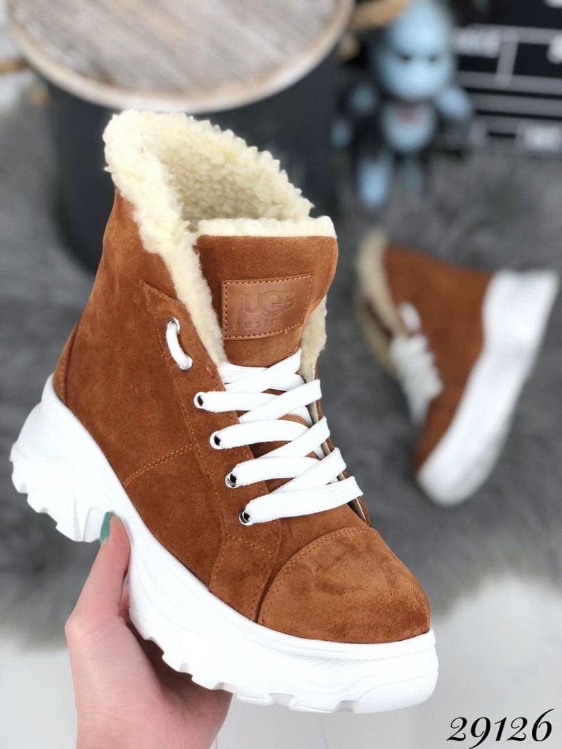 

Ботинки зимние UGG натуральный замш 37 размеры, Коричневый