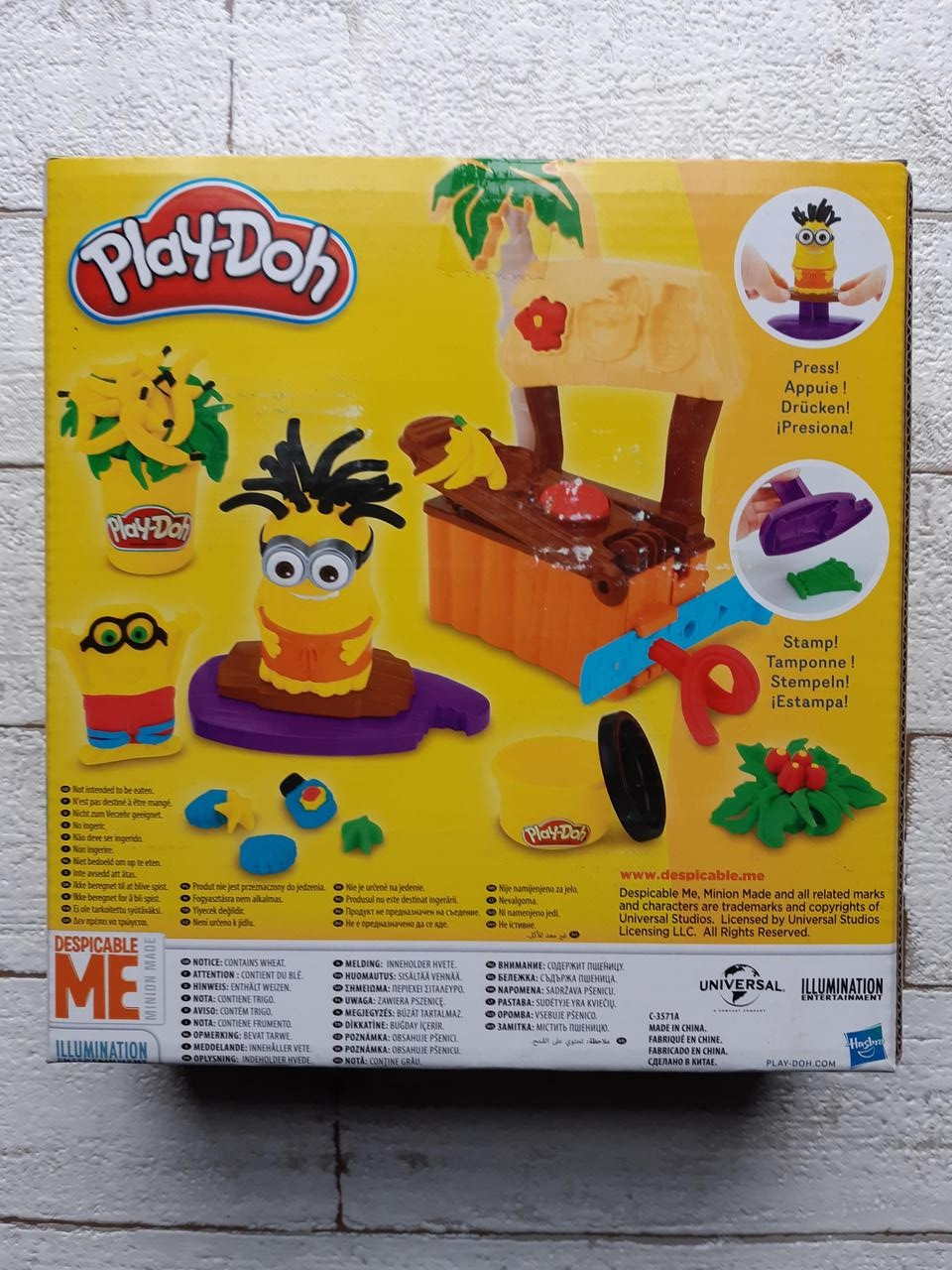 

Игровой набор Hasbro Play-Doh Рай миньонов B9028