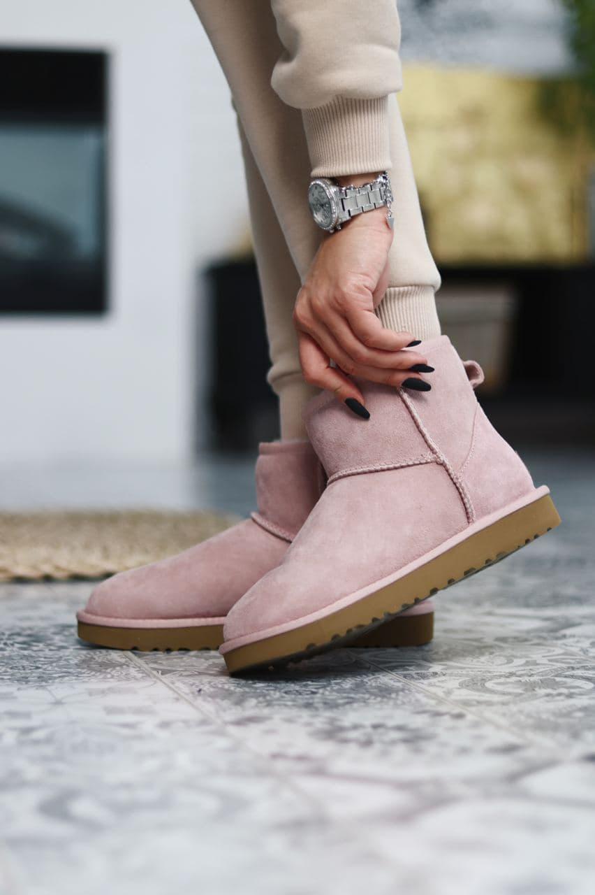 

Женские зимние сапоги UGG Mini Pink / Угги Мини Розовые 38