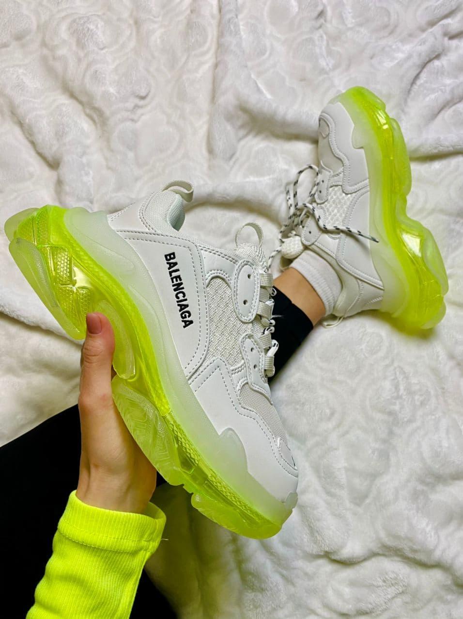 

Женские кроссовки Balenciaga Triple S Clear Sole White Neon Yellow / Баленсиага Трипл С Белые Желтые 40, Белый