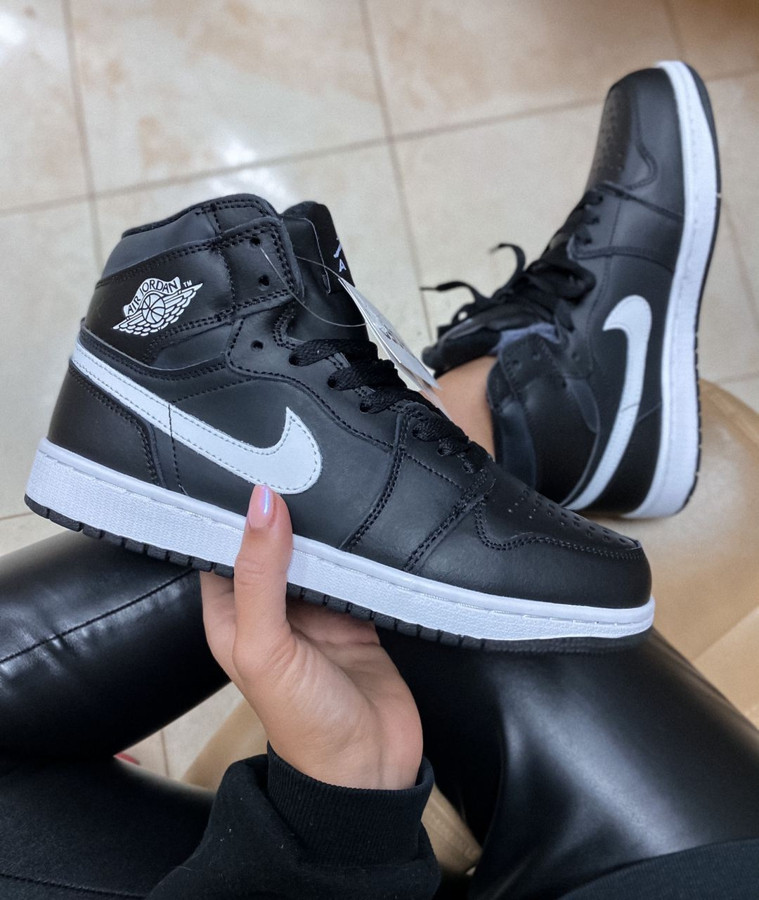 

Retro 1 Air Black Fur