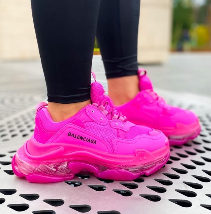 

Balenciaga Triple S Clear Sole Neon Pink | кроссовки женские; малиновые; Баленсиага, Малиновый