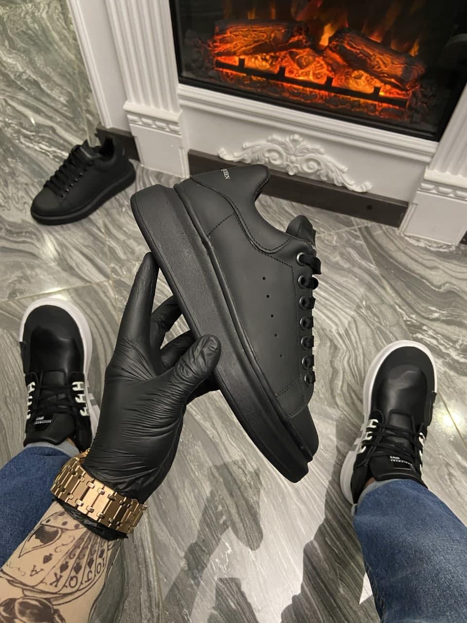 

Женские кроссовки Alexander McQueen Triple Black / Александр МакКуин Трипл Черные, Черный