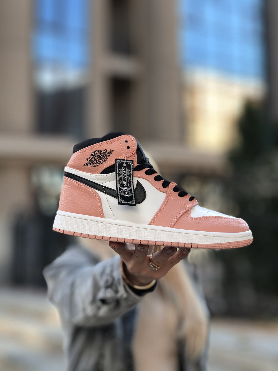 

Кроссовки женские Nike Air Jordan 1 Retro розовые, Найк Джордан, натуральная кожа, прошиты. Код Z-3142, Розовый