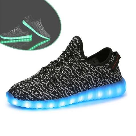 

Кроссовки Адидас Yeezy Boost с LED подсветкой / Кроссовки с Лед подсветкой (36-41 размер) 40