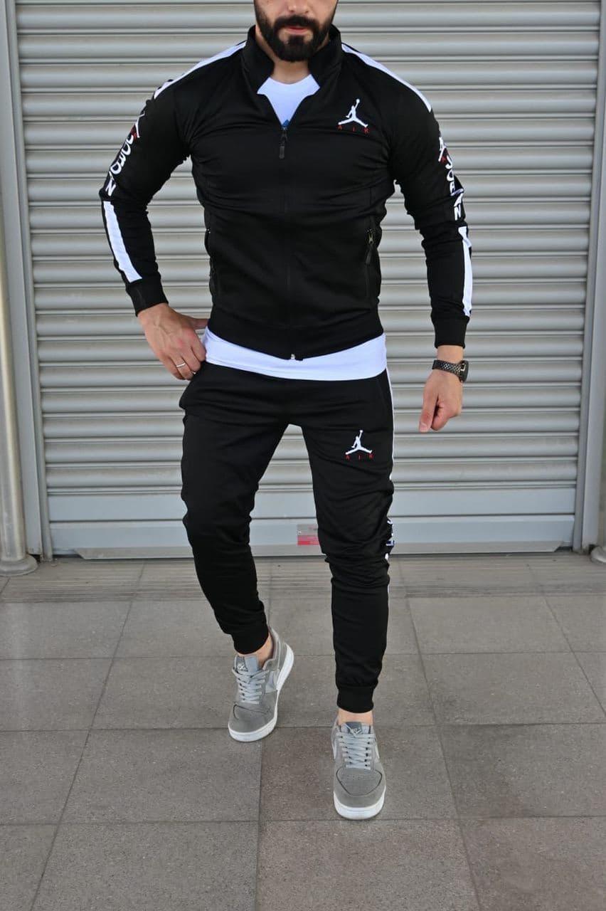 

Мужской спортивный костюм черный XL