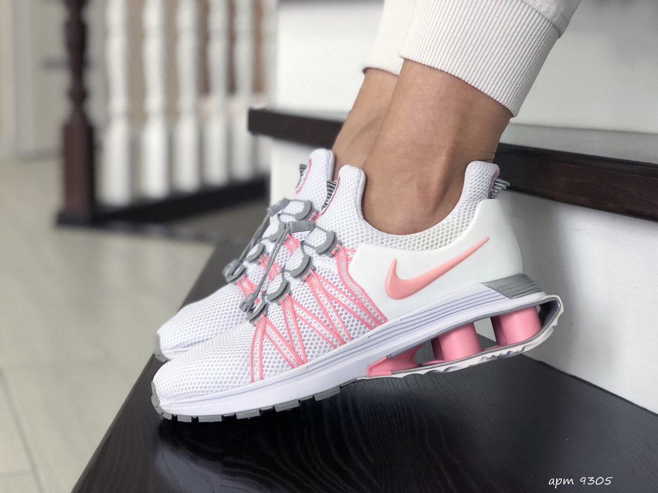 

Женские кроссовки в стиле Nike Найк Shox Gravity, белые с розовым, 39р, Пудра