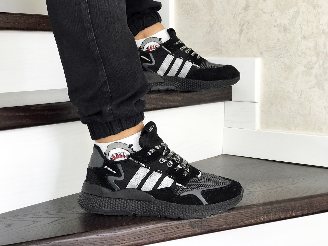 

Мужские кроссовки в стиле Adidas Адидас Nite Jogger Boost, черные 44 (28 см), Черный