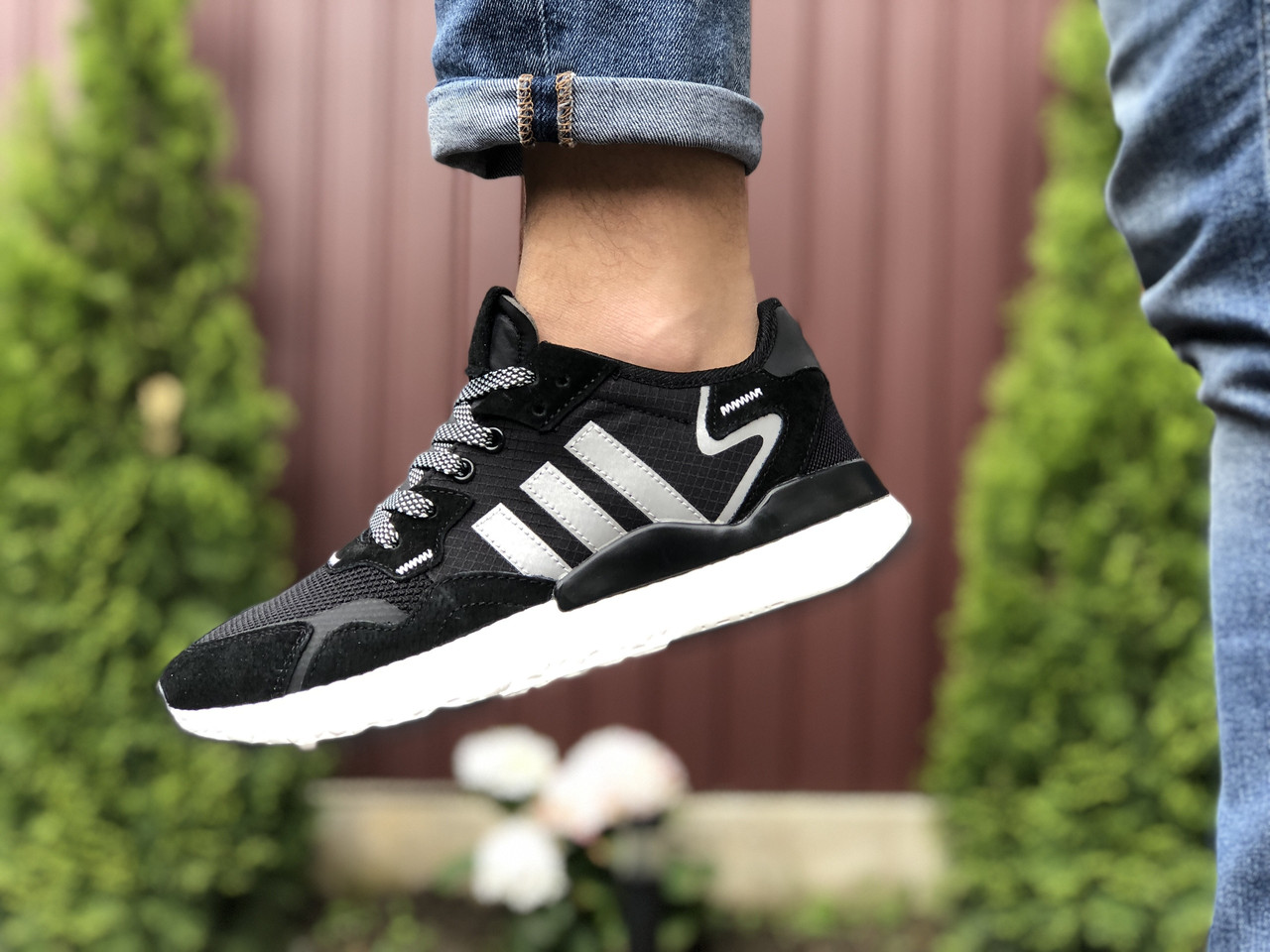 

Мужские кроссовки в стиле Adidas Адидас Nite Jogger Boost 3M, черно-белые 44 (28 см), Черно-белый