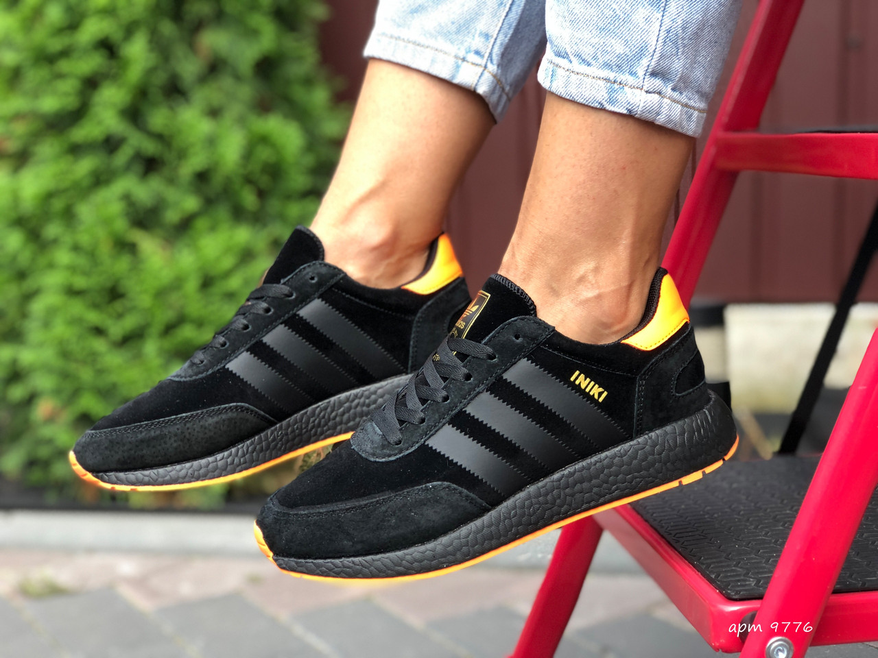 

Женские кроссовки в стиле Adidas Адидас Iniki, черные с оранжевым, 36 (23 см), Черный