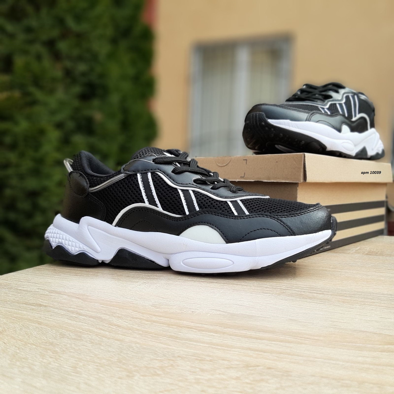 

Мужские кроссовки в стиле Adidas Адидас OZWEEGO, кожа, черные с белым 44 (28 см), Черный