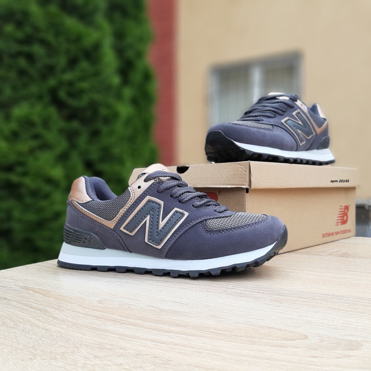 

Женские кроссовки в стиле New Balance Нью беланс 574, серые с золотом, 40 (25 см), Серый