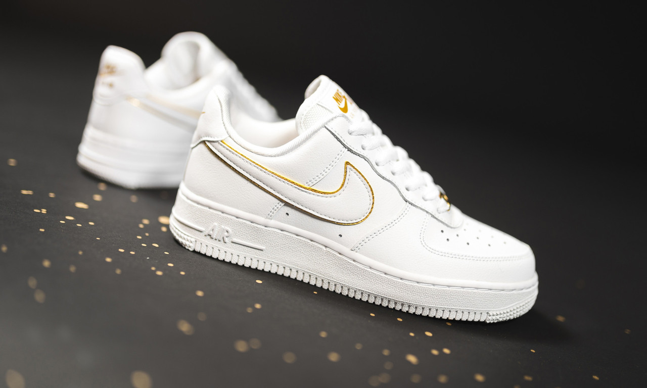 nike air force 1 07 white and gold