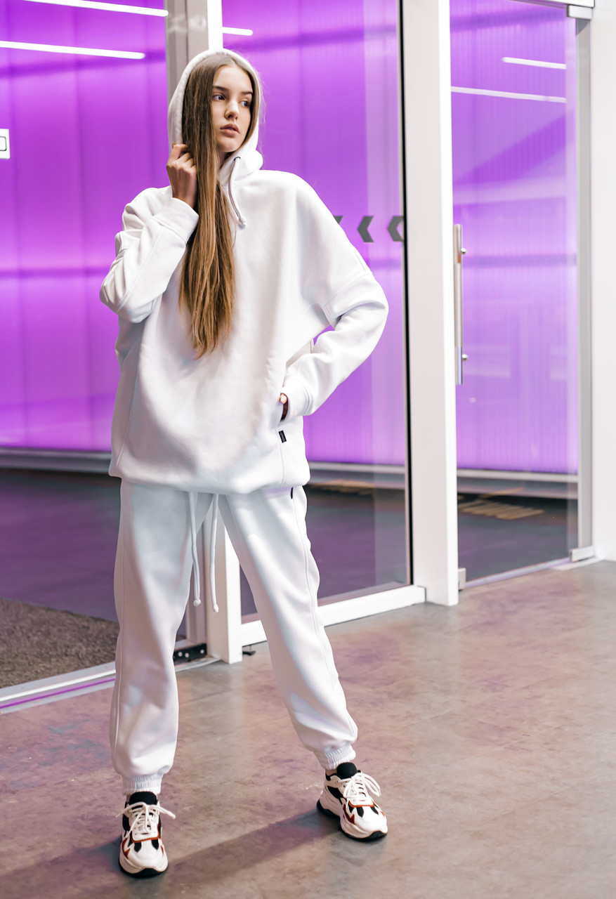 Костюм женский спортивный на флисе Intruder Oversize белый Intruder– купить по доступной цене в интернет-магазине – BEZET