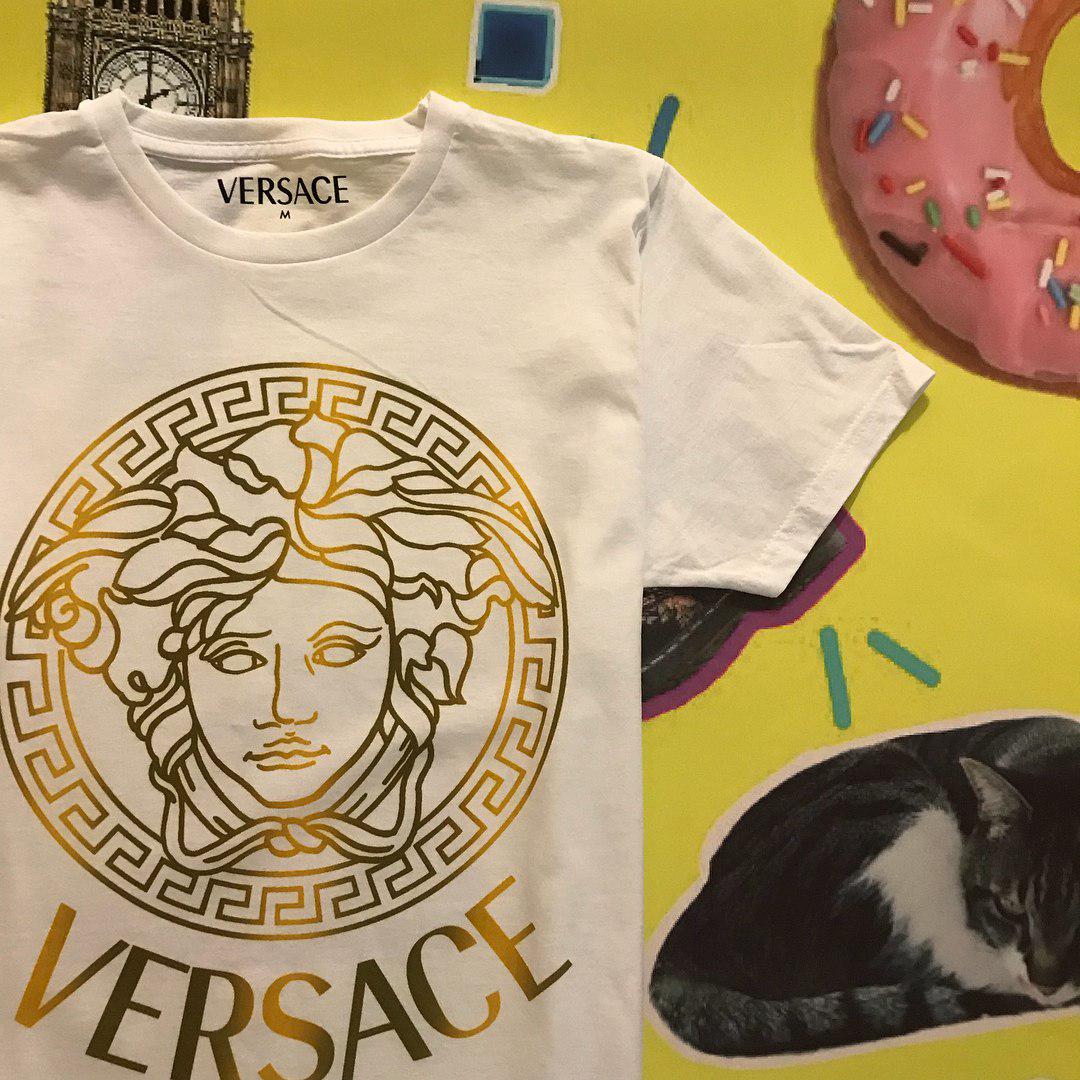 

Футболка Versace