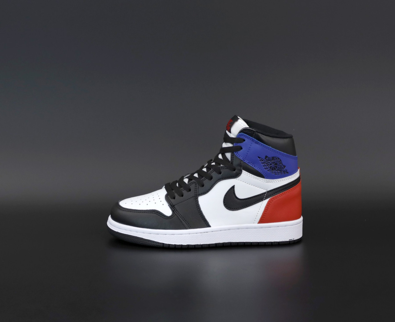 

Мужские кроссовки Nike Air Jordan 1\Мужские кроссовки Найк Аир Джордан 1