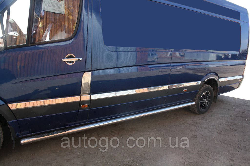 

Молдинги на дверь Mercedes Sprinter 906 Omsaline екстралонг