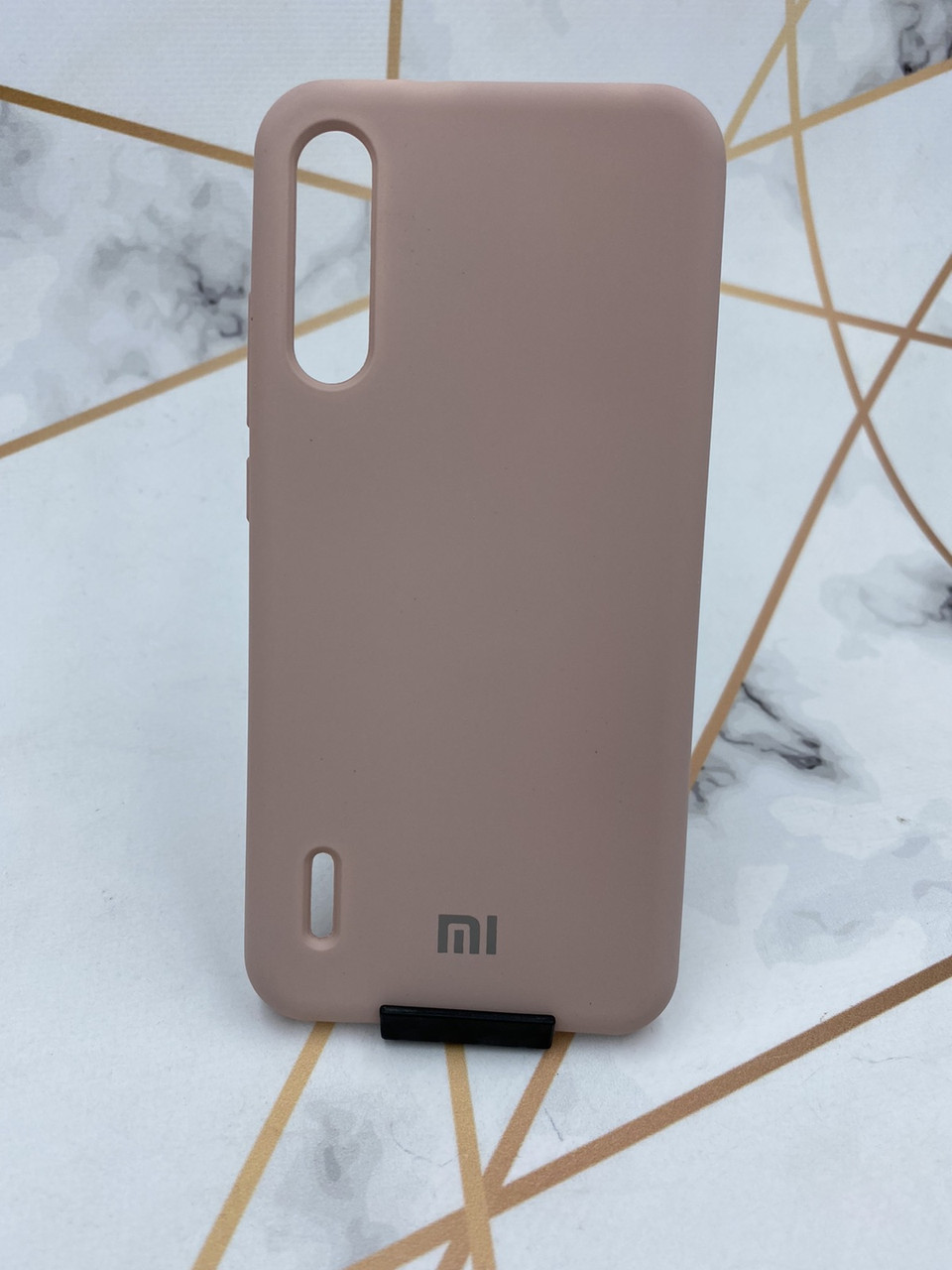 

Силиконовый чехол Silicone Case для Xiaomi Mi A3 CC9e Бежевый (13203), Beige