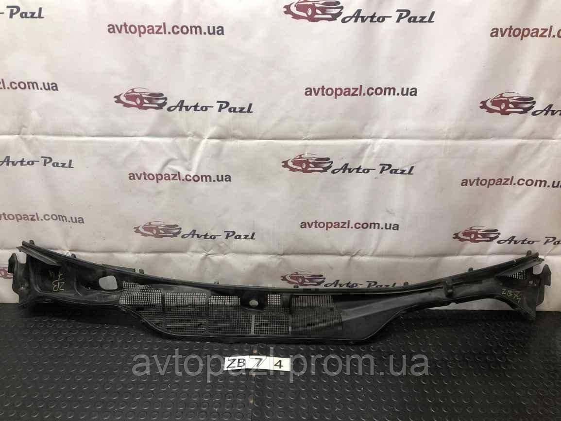 

ZB0074 5570850040 Решетка воздухазаборник жабо Toyota Lexus LS430 Celsior www.avtopazl.com.ua