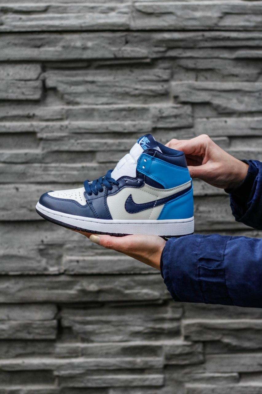 

Женские кроссовки Nike Air Jordan 1 Retro High Obsidian UNC / Найк Аир Джордан 1 Ретро Голубые 41, Голубой