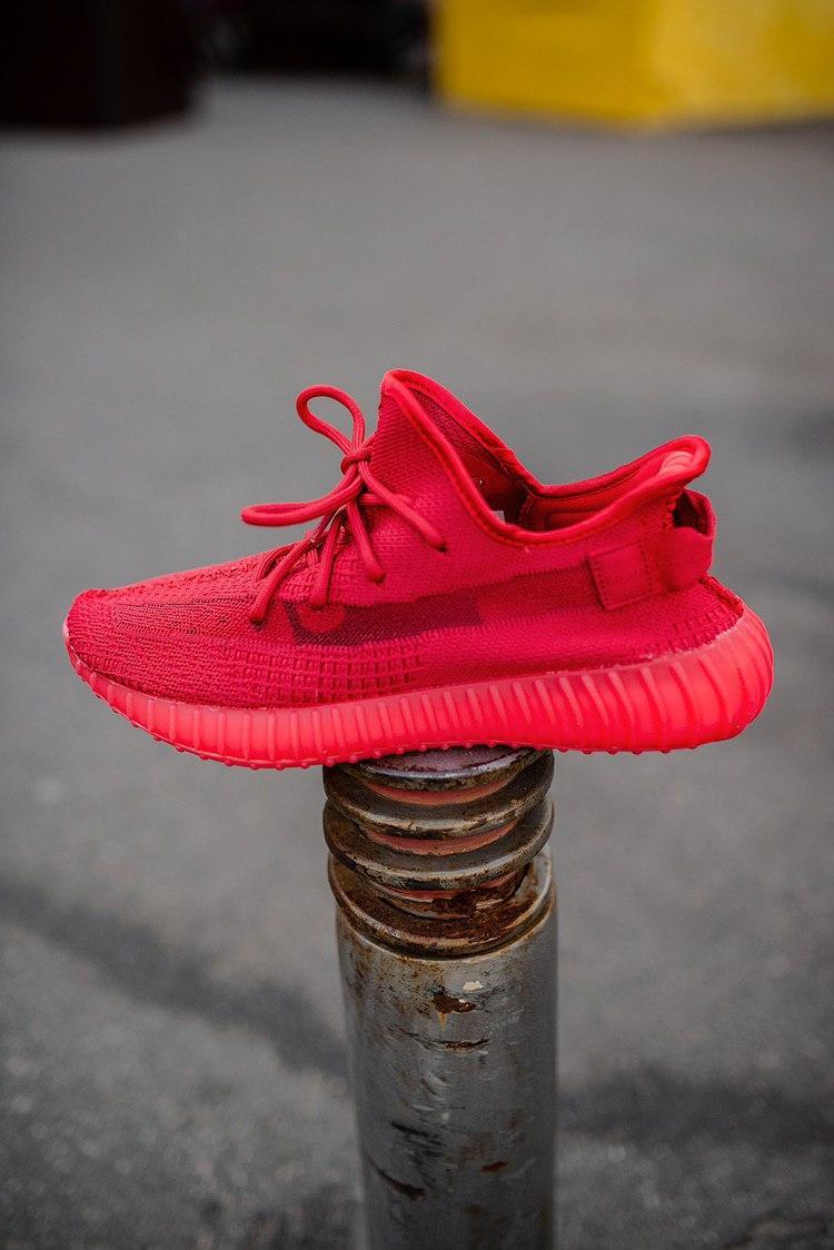 

Мужские кроссовки Adidas Yeezy Boost 350 V2 Red / Адидас Изи Буст 350 в2 Красные 43, Красный