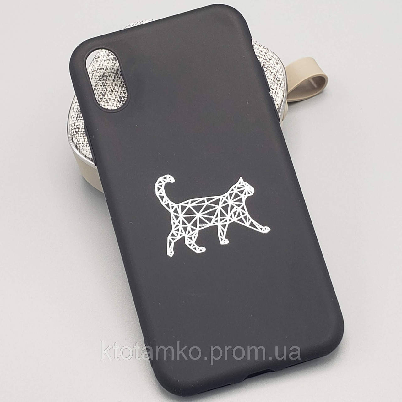 

Дизайнерский чехол для HUAWEI Y6 PRIME 2018 WHITE CAT