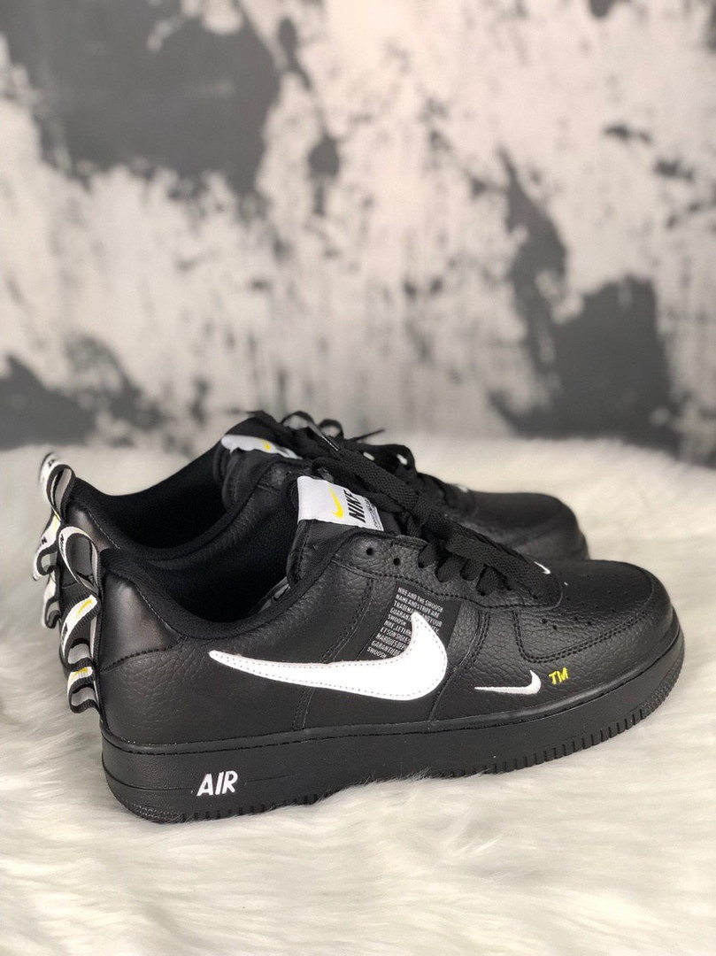 

Кроссовки мужские Nike Air Force 1 Utility Black (Черный). Стильные мужские кроссовки., Серебро