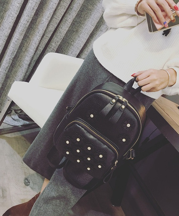 

Женский городской рюкзак с цветами черный мини рюкзачок для девушки