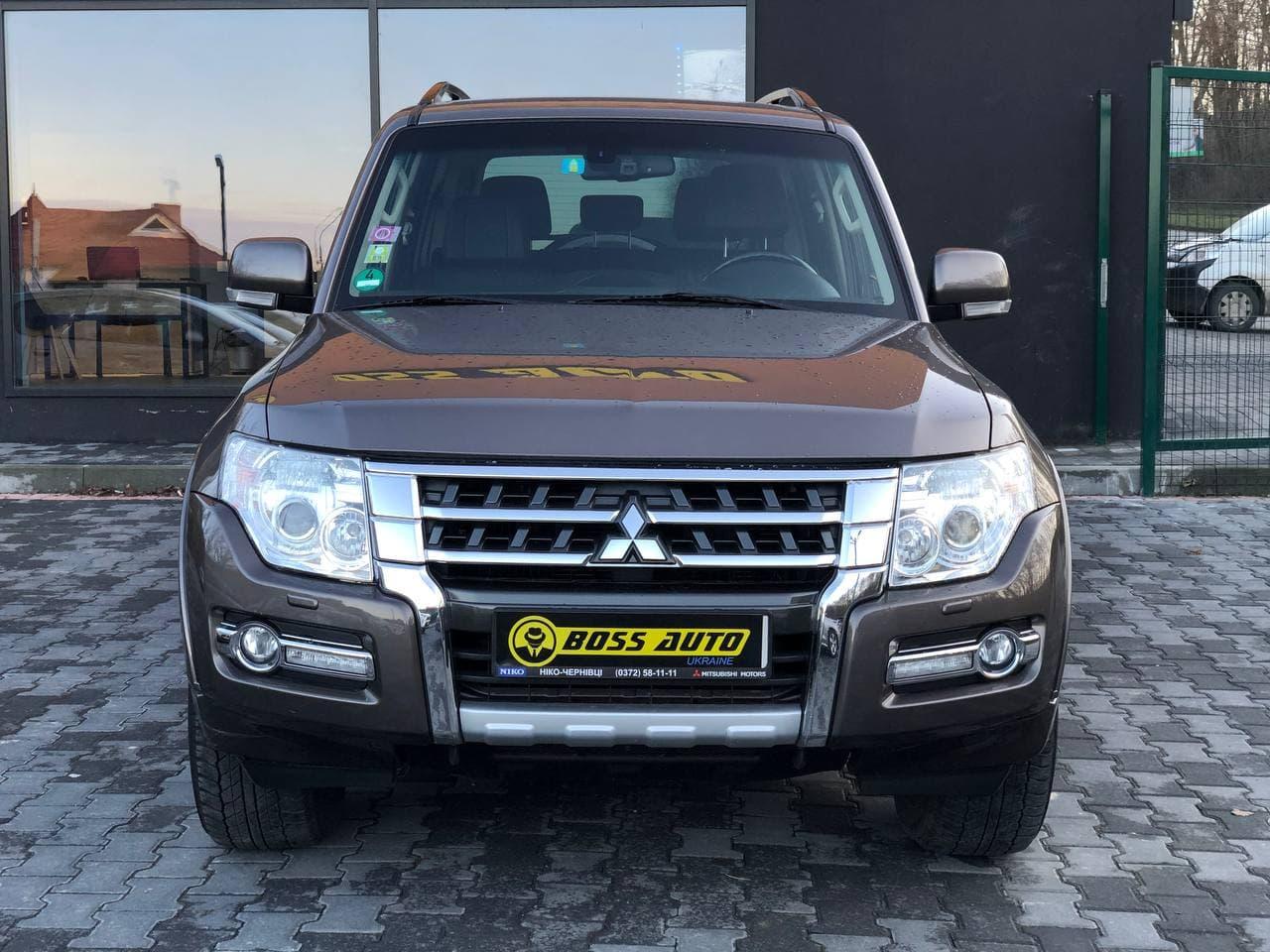 

Mitsubishi Pajero 2015, Коричневый