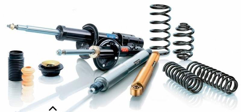

335 815 KYB OR BMW 5 (E60) "FR "04 "(Gas)