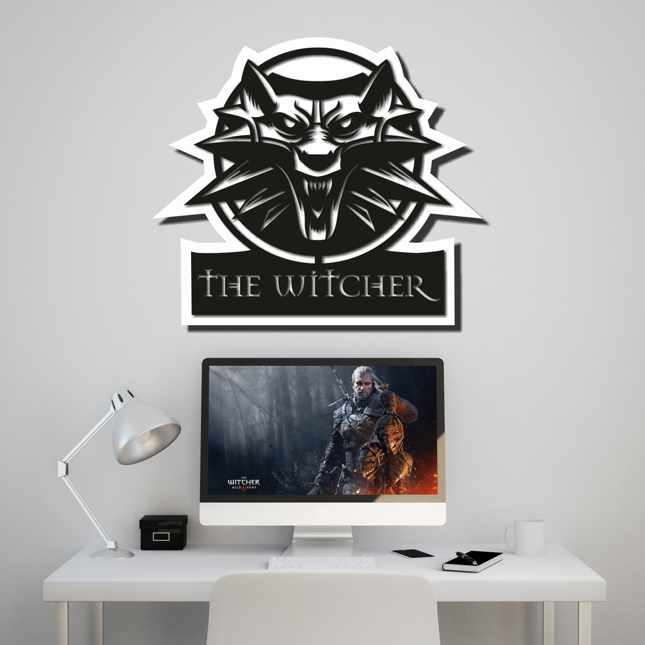 

Деревянная картина-эмблема компьютерной игры «The Witcher»