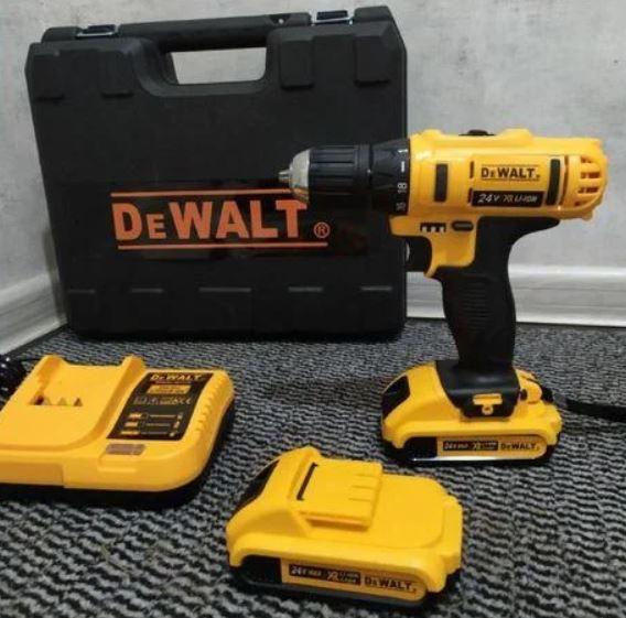 

Аккумуляторный дрель шуруповерт DeWALT DCD771 24V 4AH Девольт