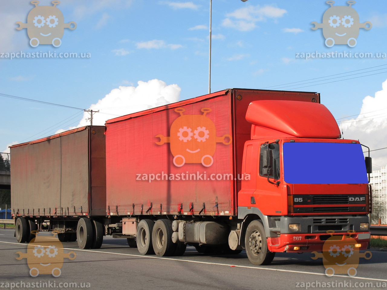 

Стекло лобовое DAF 65, 75, 85, CF, CS Trailer (пр-во BENSON) ГС 104048 (предоплата 450 грн)