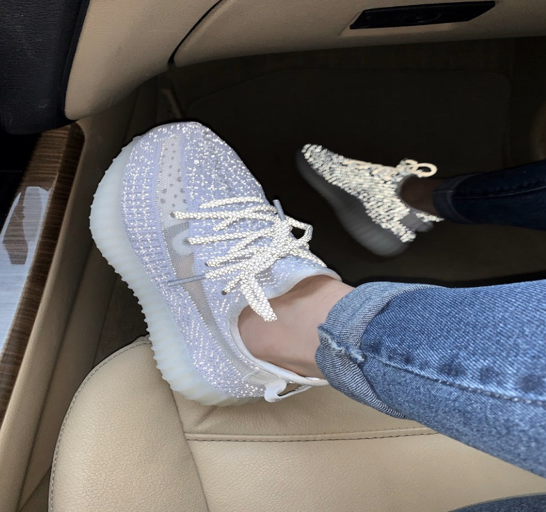 

Женские и мужские кроссовки Adidas Yeezy Boost 350 static / Адидас Изи Буст /летние, белые, унисекс 40, Белый