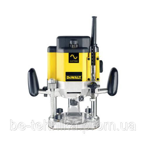 

Фрезер DeWALT DW625E