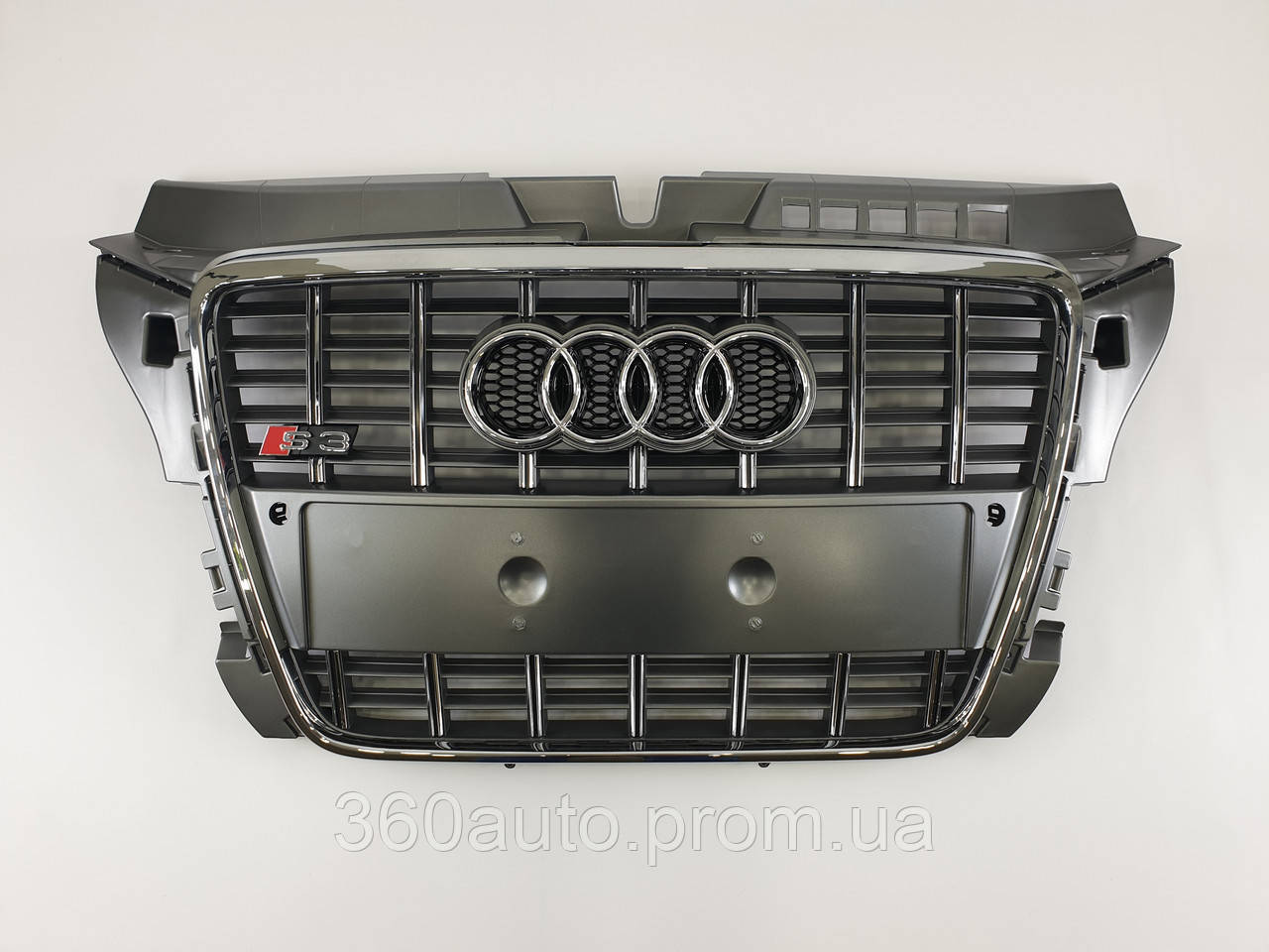 

Решетка радиатора на Audi A3 2008-2012 серая с хромом в стиле S-Line Restal A3-S102