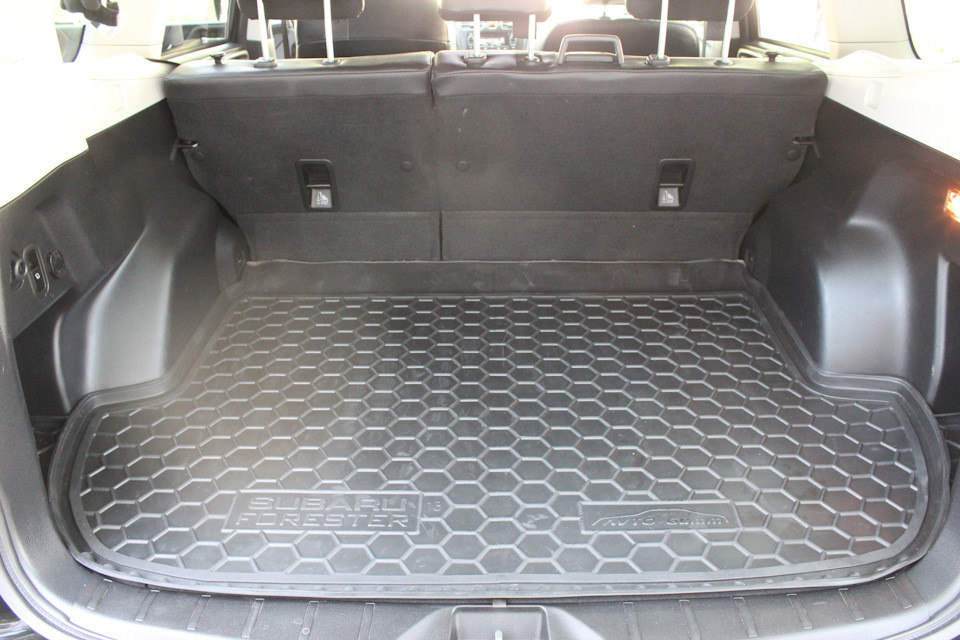 

Коврик в багажник NISSAN X-Trail Т32 с 2014 г. (AVTO-GUMM) пластик+резина, Черный